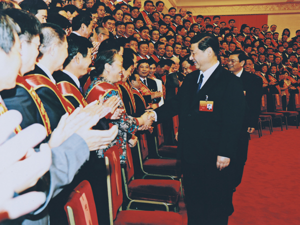 2011年8月15日，奇正集團(tuán)獲“全國構(gòu)建和諧勞動(dòng)關(guān)系先進(jìn)代表”殊榮，作為甘肅唯一典型代表在大會(huì)交流經(jīng)驗(yàn)，受到國家副主席習(xí)近平的親切接見。